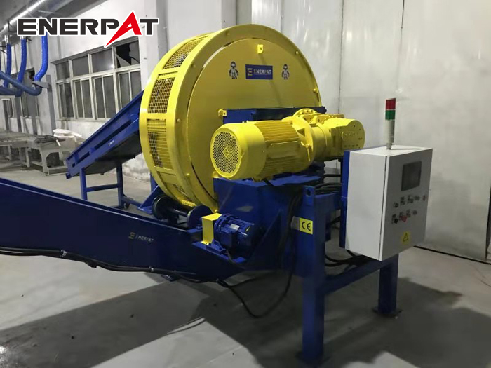 無錫電子垃圾破碎機(jī)現(xiàn)場(chǎng)圖1