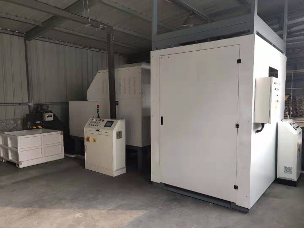 蘇州太倉某精密制造公司定制鋁屑壓餅機(jī)案例