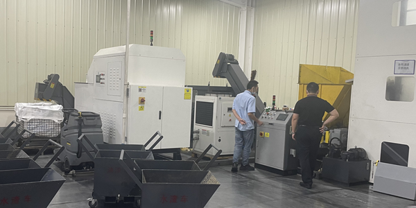 恩派特含油鐵屑?jí)簤K機(jī)：高效處理含油廢料的關(guān)鍵設(shè)備