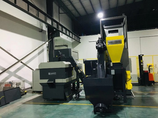 四川某金屬制品公司定制鐵屑壓餅機(jī)案例