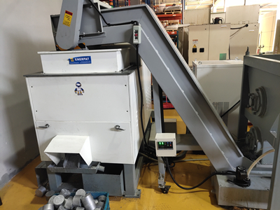 福州某鋁業(yè)公司定制鋁屑?jí)猴灆C(jī)案例 福州某鋁業(yè)公司定制鋁屑?jí)猴灆C(jī)案例